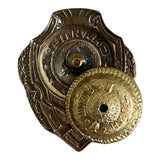 Sowjetisches Abzeichen „Ausgezeichneter Scharfschütze“, russische Militärauszeichnung „Hammer und Sichel“.