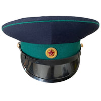 Sowjetische Uniform der UdSSR-Militärgarde VOKhR Russischer Offizier Visierhut Schirmmütze